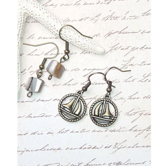 artisan earrings 214#mfs MOP shell navy earrings Nautical beach sailboat earring - Picture 2 of 7